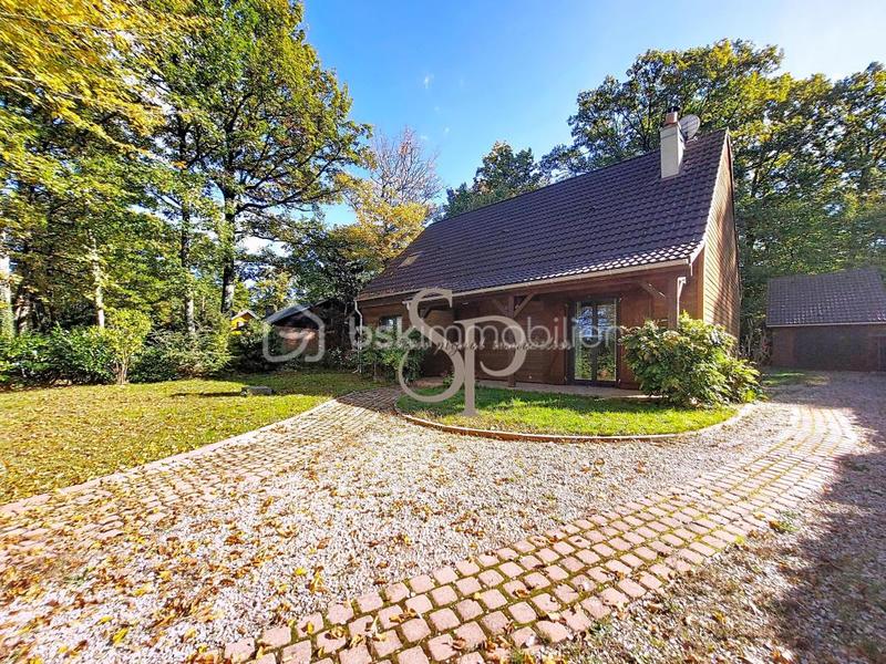 Pavillon - 125 m² - 7 pièces