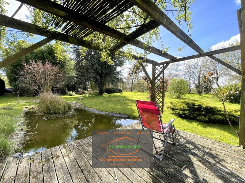 Maison - 225 m² - 7 pièces