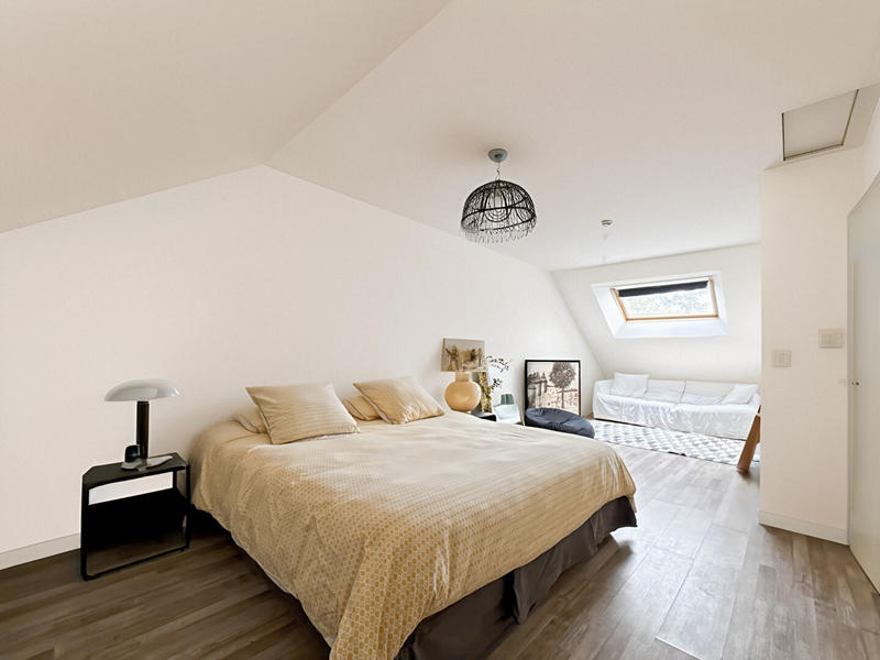 Maison - 195 m² - 7 pièces