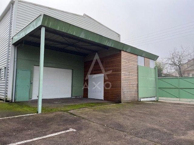 Entrepôt - 1 337 m²