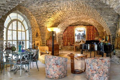 Demeure - 656 m² - 10 pièces