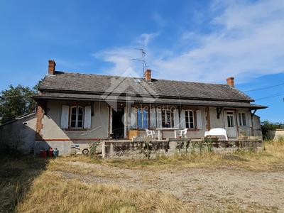 Maison - 110 m² - 5 pièces