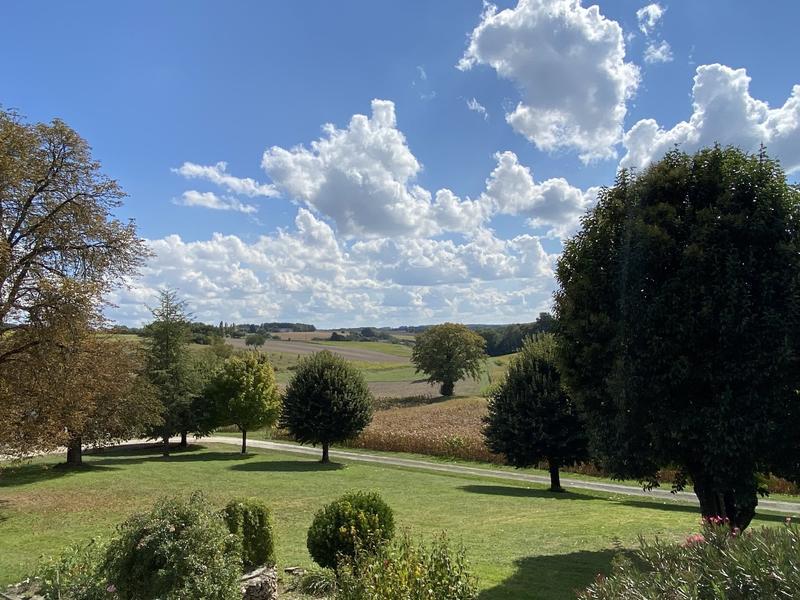 Maison - 215 m² - 8 pièces