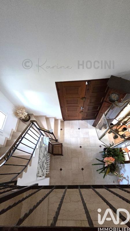 Maison - 150 m² - 8 pièces