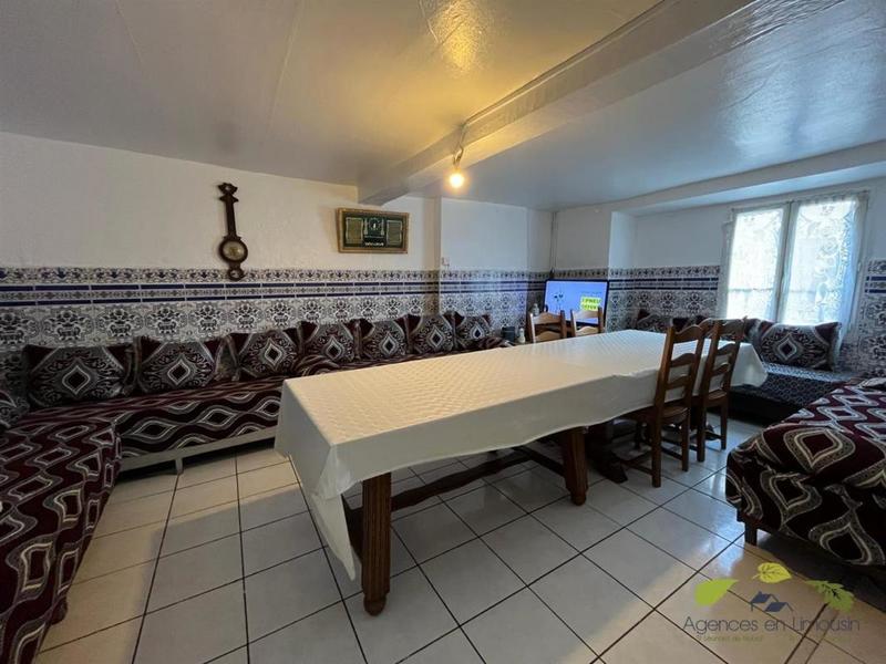 Maison - 135 m² - 9 pièces