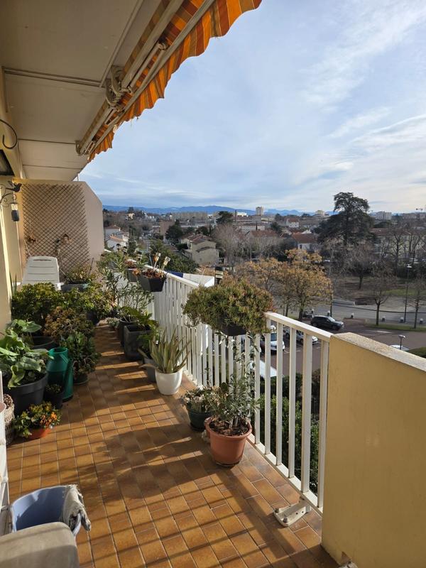 Appartement - 103 m² - 5 pièces