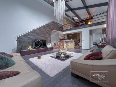 Loft - 95 m² - 3 pièces