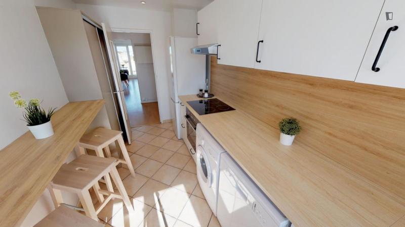 Chambre - 12 m² - 3 pièces