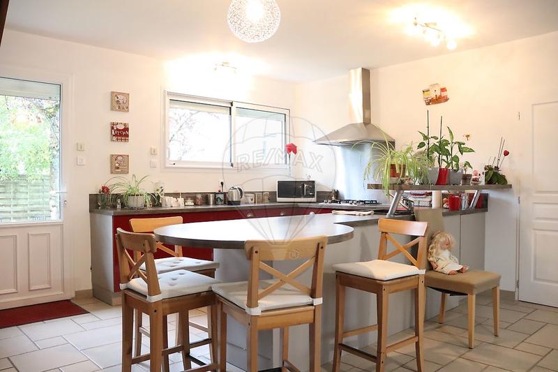 Maison - 144 m² - 6 pièces