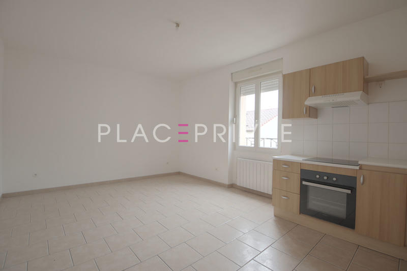Appartement - 98 m² - 5 pièces