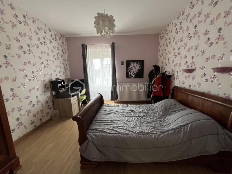 Maison - 245 m² - 6 pièces