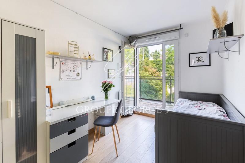 Appartement - 96 m² - 5 pièces