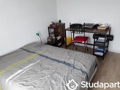 Chambre - 12 m² - 1 pièce