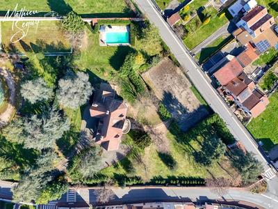 Propriété - 525 m² - 13 pièces