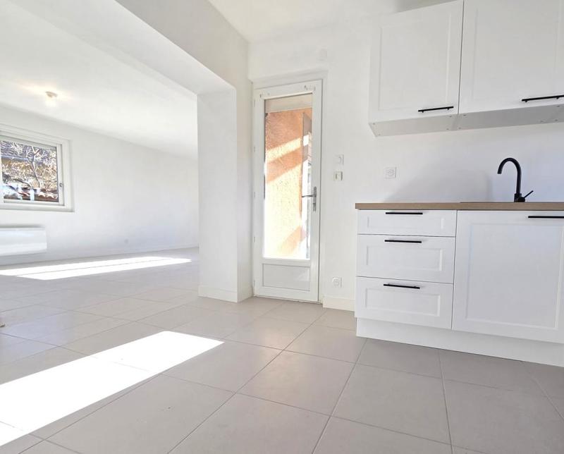 Maison - 111 m² - 4 pièces