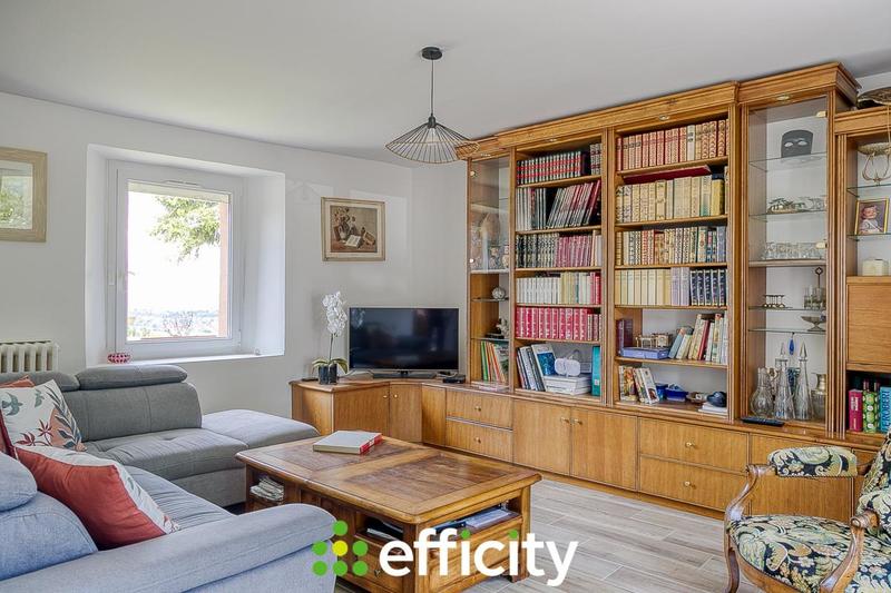 Villa - 244 m² - 6 pièces