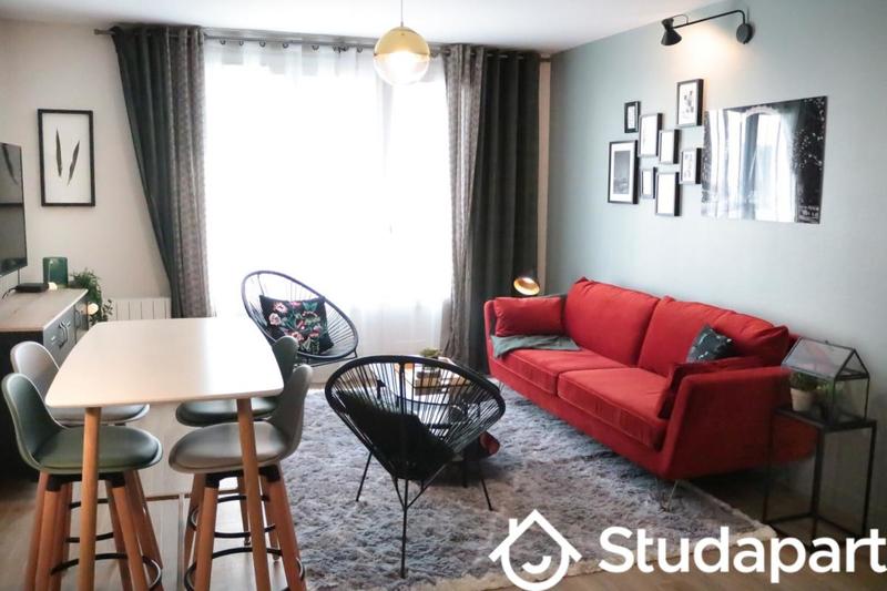 Chambre - 10 m² - 1 pièce