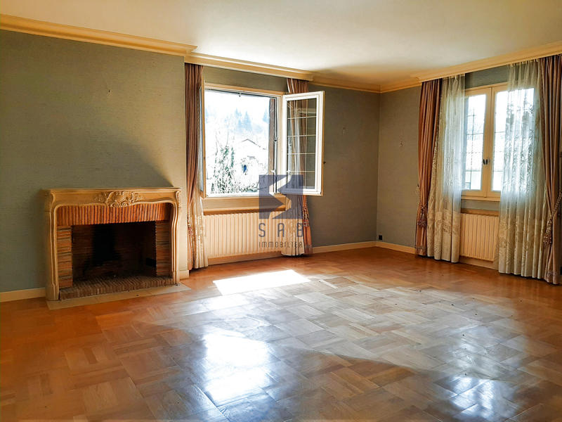 Maison - 493 m² - 12 pièces