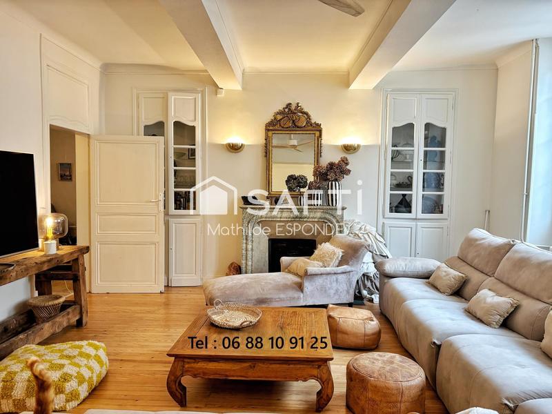 Maison - 342 m² - 10 pièces