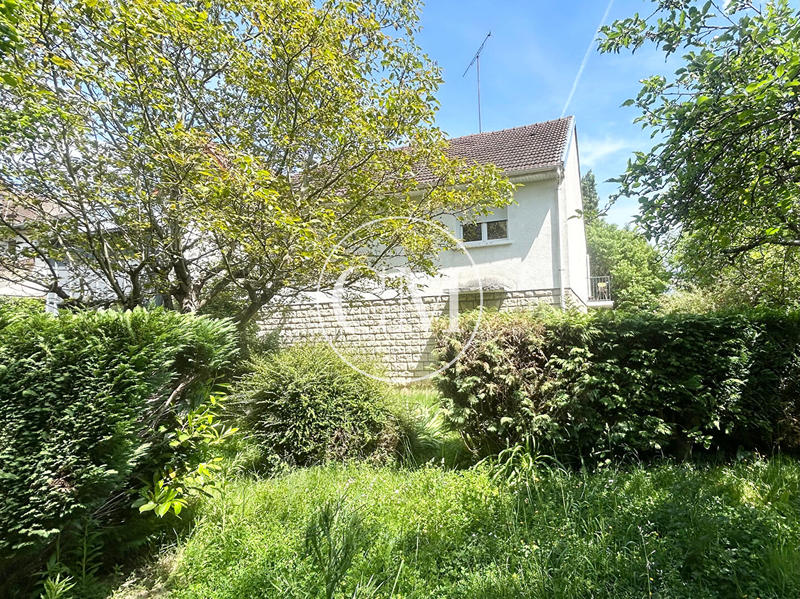 Maison - 208 m² - 4 pièces