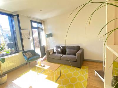 Maison - 92 m² - 5 pièces