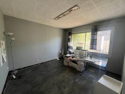 Local commercial - 189 m² - 4 pièces