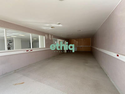 Local commercial - 420 m²