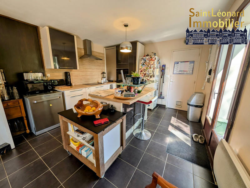 Maison traditionnelle - 97 m² - 5 pièces