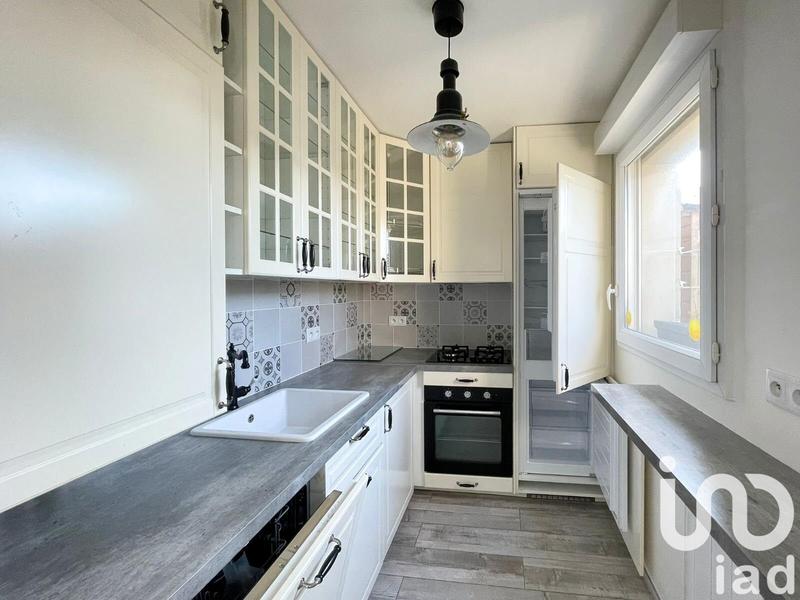 Studio - 30 m² - 1 pièce