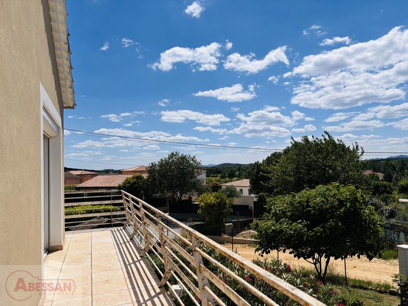 Maison - 220 m² - 7 pièces