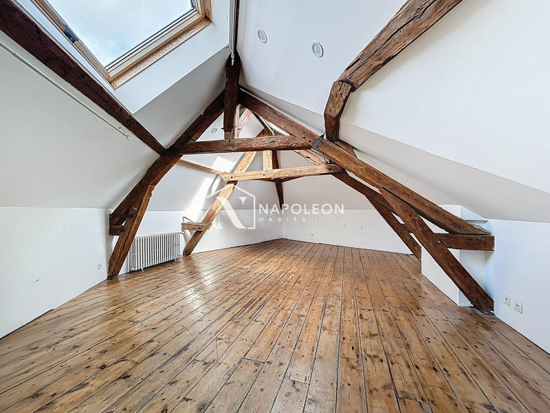 Maison - 177 m² - 6 pièces