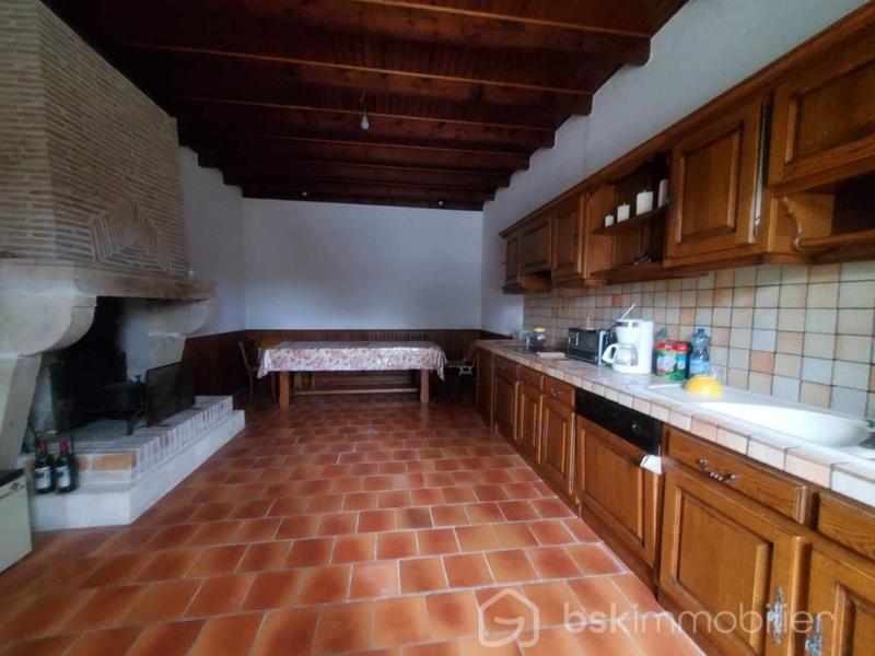 Corps de ferme - 365 m² - 10 pièces