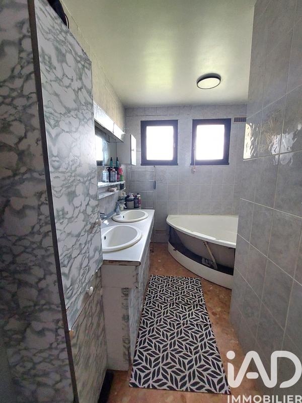 Maison - 127 m² - 6 pièces