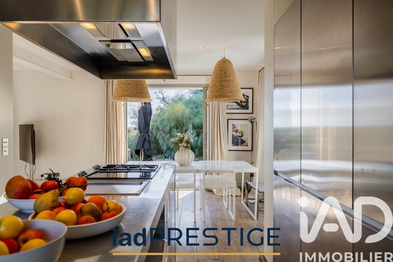 Maison - 257 m² - 8 pièces