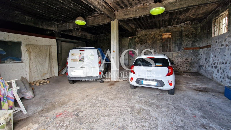 Maison - 217 m² - 4 pièces