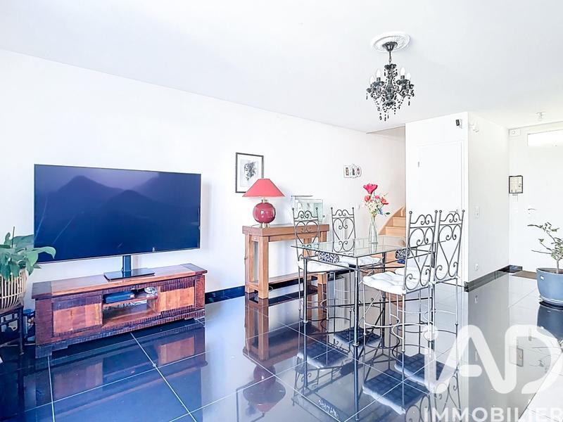 Maison - 64 m² - 3 pièces