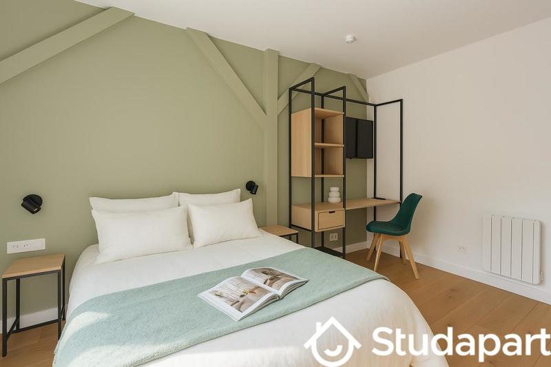 Chambre - 10 m² - 1 pièce