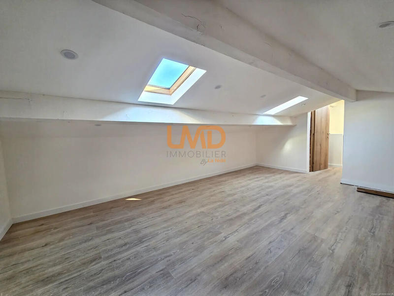 Appartement - 100 m² - 4 pièces