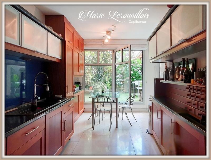 Maison de ville - 292 m² - 10 pièces