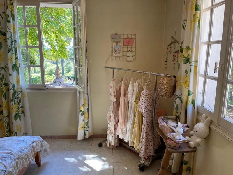 Propriété - 163 m² - 6 pièces