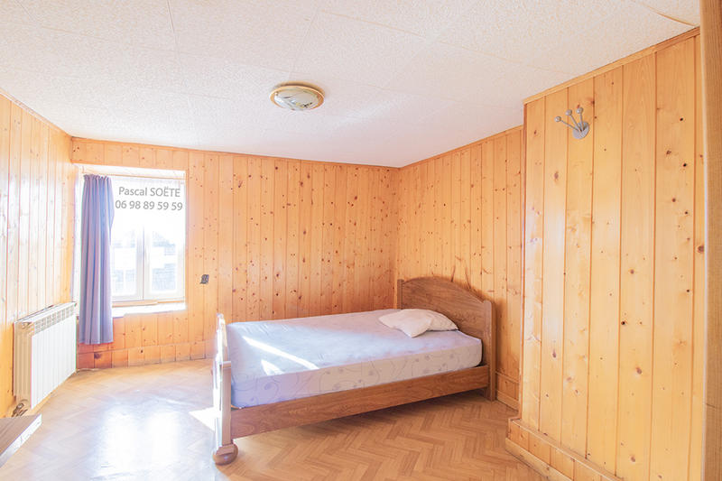 Maison - 300 m² - 11 pièces