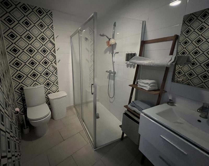 Maison traditionnelle - 250 m² - 8 pièces