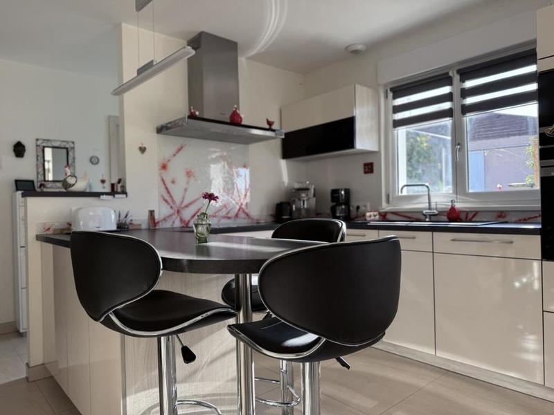 Maison - 100 m² - 4 pièces