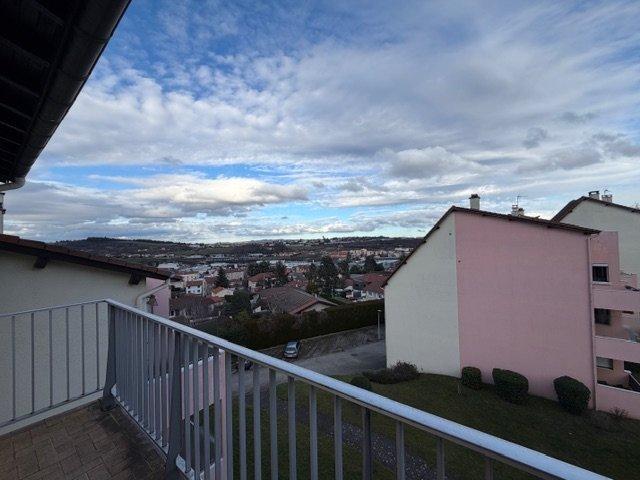 Appartement - 72 m² - 3 pièces