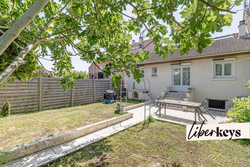 Maison - 94 m² - 5 pièces