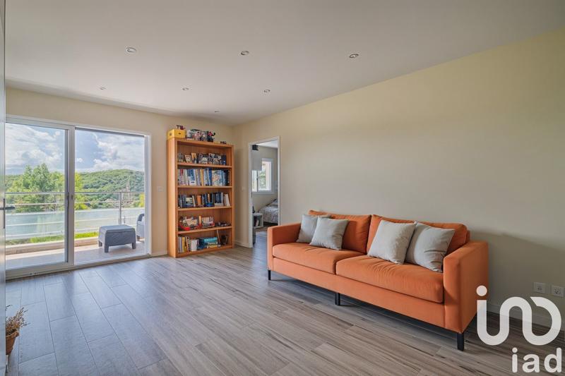 Maison - 195 m² - 8 pièces