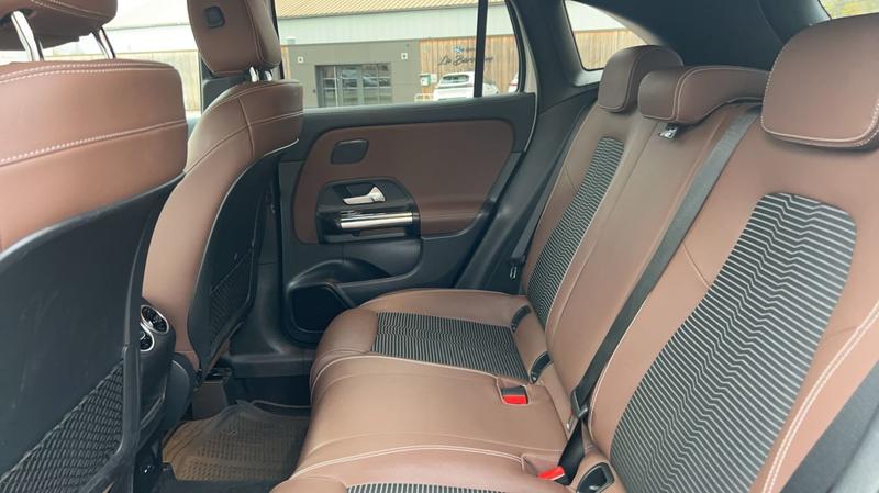 Mercedes Gla 200 d 150 8g-Dct Business Line