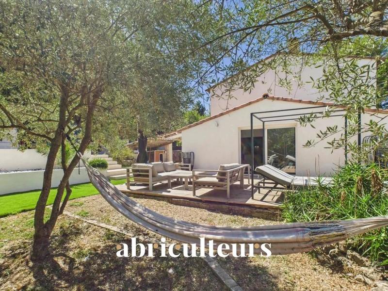 Villa - 150 m² - 6 pièces