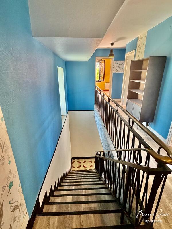 Maison - 161 m² - 7 pièces