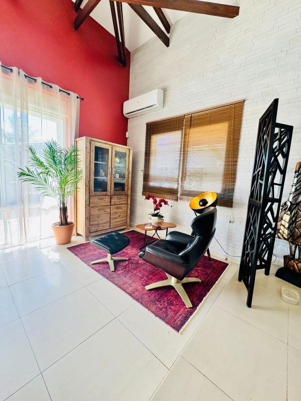 Maison - 229 m² - 6 pièces